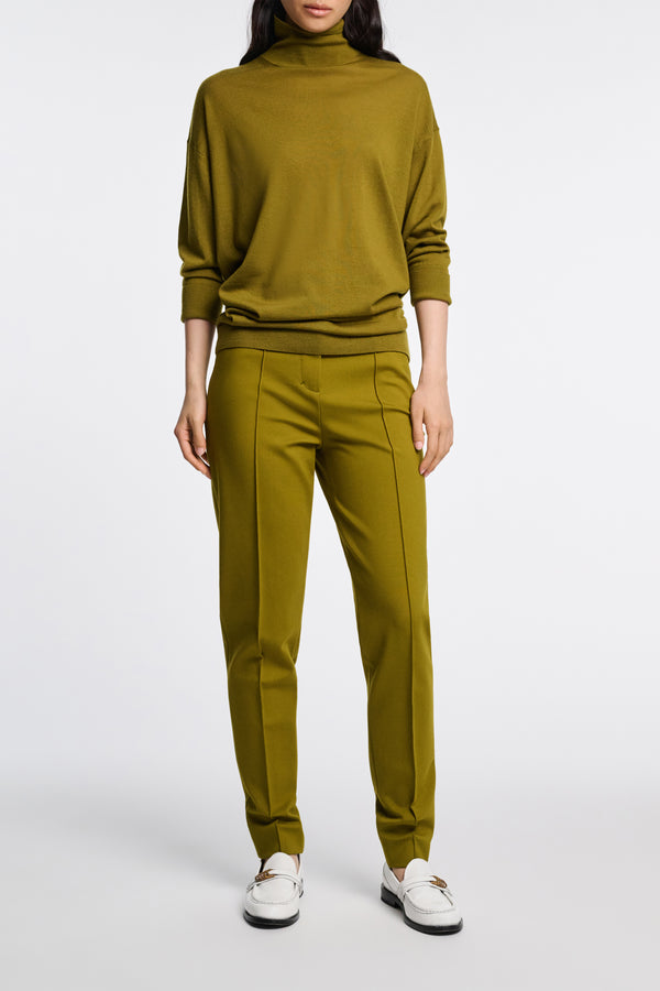 Dorothee Schumacher Punto Milano Trousers with Topstitching Details in Leguan Green Vancouver. Shop Online or in Store. 