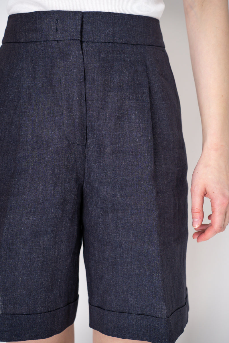 Peserico Linen Shorts in Denim Blue Vancouver. Shop Online or in Store.