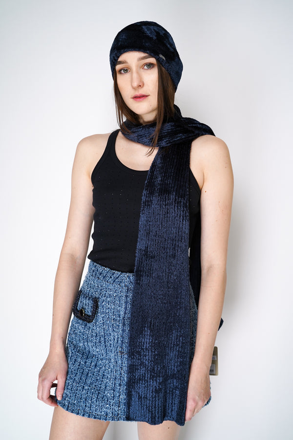 Herno Fuzzy Chenille Ribbed Scarf in Navy