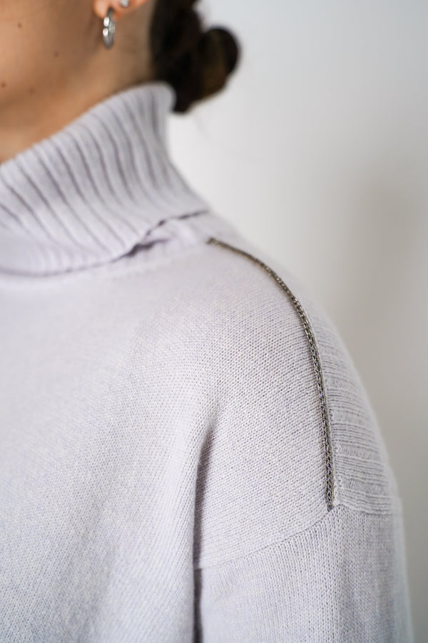 Tonet Long Cashmere Blend Turtleneck Sweater with Ribbed Back in Light Grey Vancouver. Shop Online or in Store. 