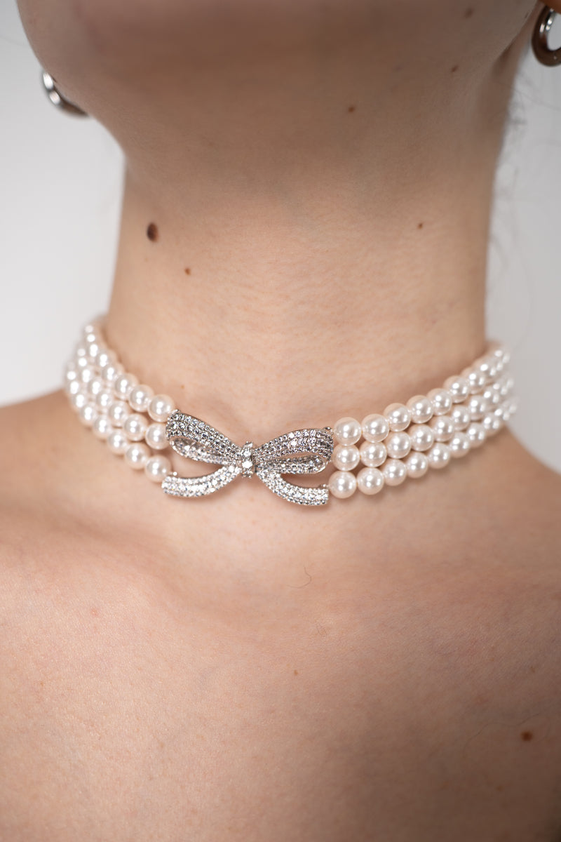 Self-Portrait Pearl Bow Choker in White