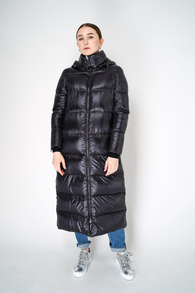 Herno Long Puffer Ultralight Padded Coat in Black