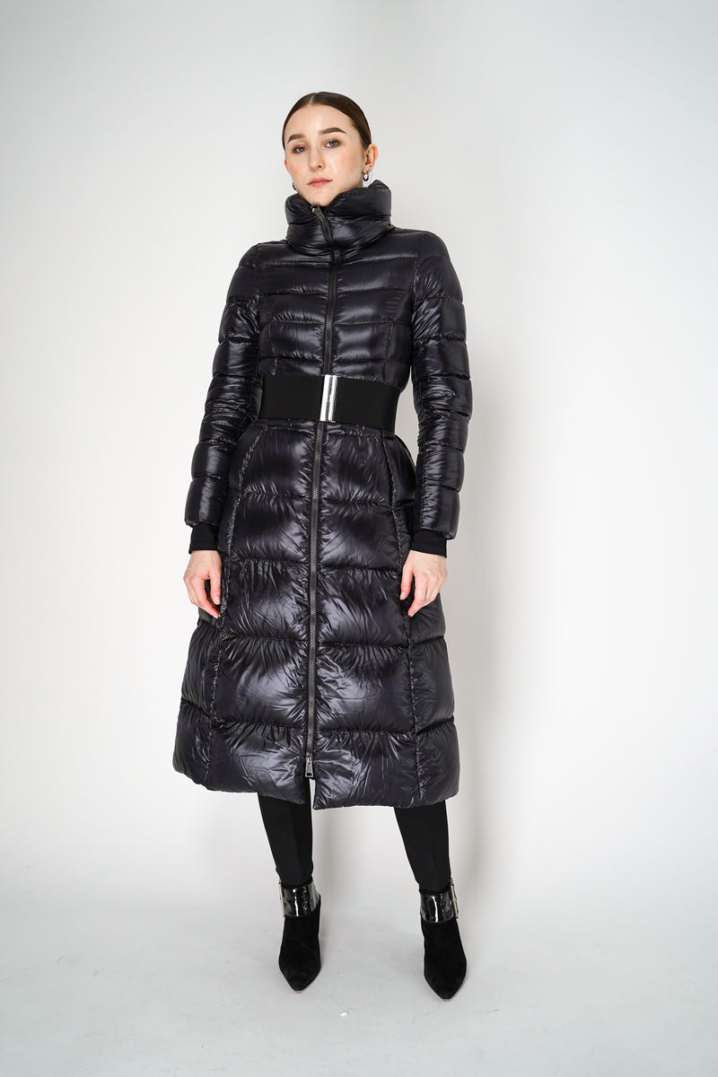 Herno Lightweight Long Puffer Coat with Belt in Black Vancouver. Shop Online or in Store. 