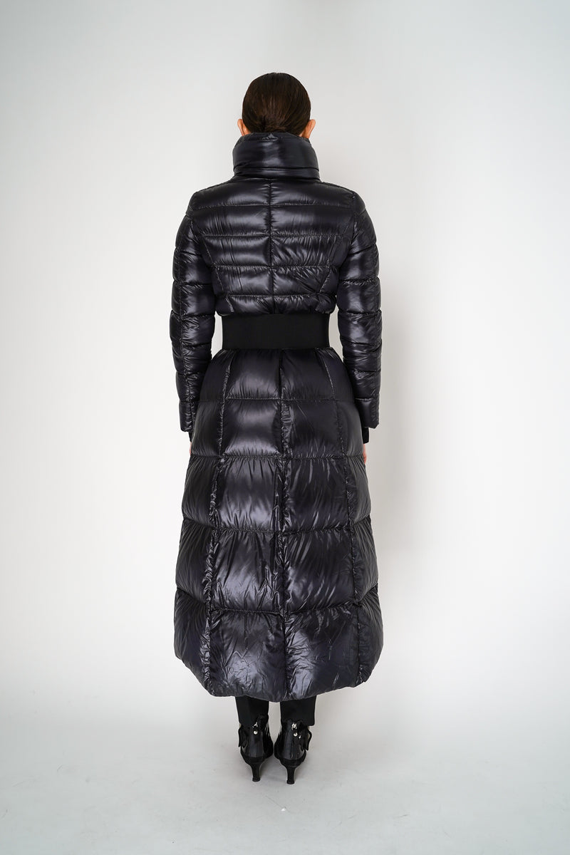 Black padded coat with belt best sale