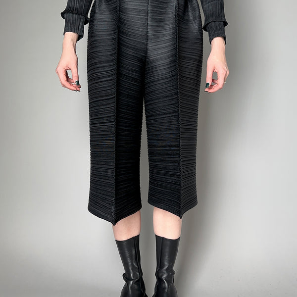 Pleats Please Issey Miyake Thicker Bounce Wide Short Pants in