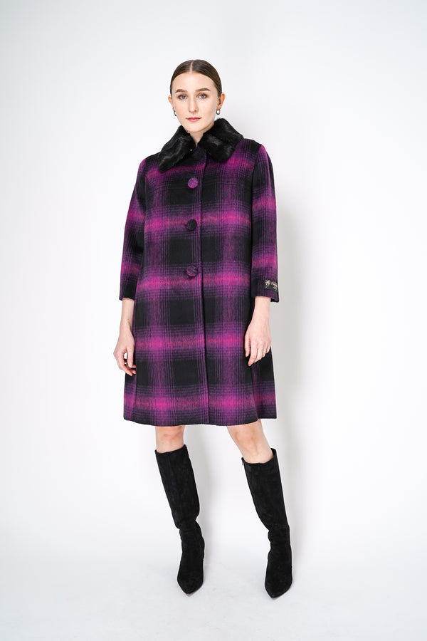 Nº21 Fuzzy Flannel Checked Coat in Black and Magenta Detachable with Faux Fur Collar